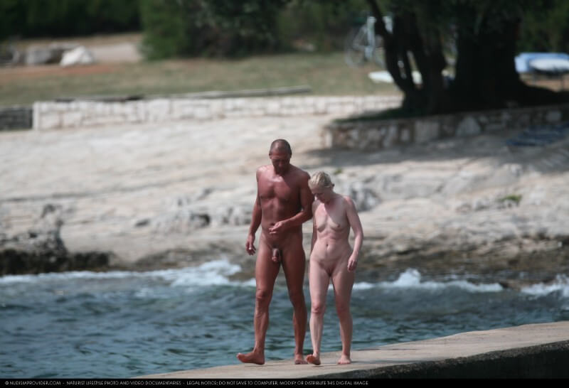 Nora FKK Beach Visitors Big photo gallery - Nudism teaches you to appreciate the present