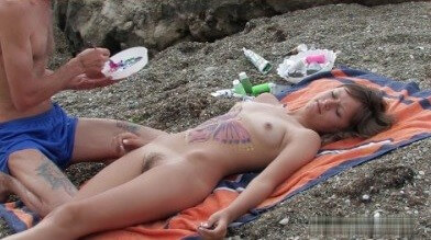 Naked body art on the beach Full HD video - Many consider a free body and nudism to be central to their lives