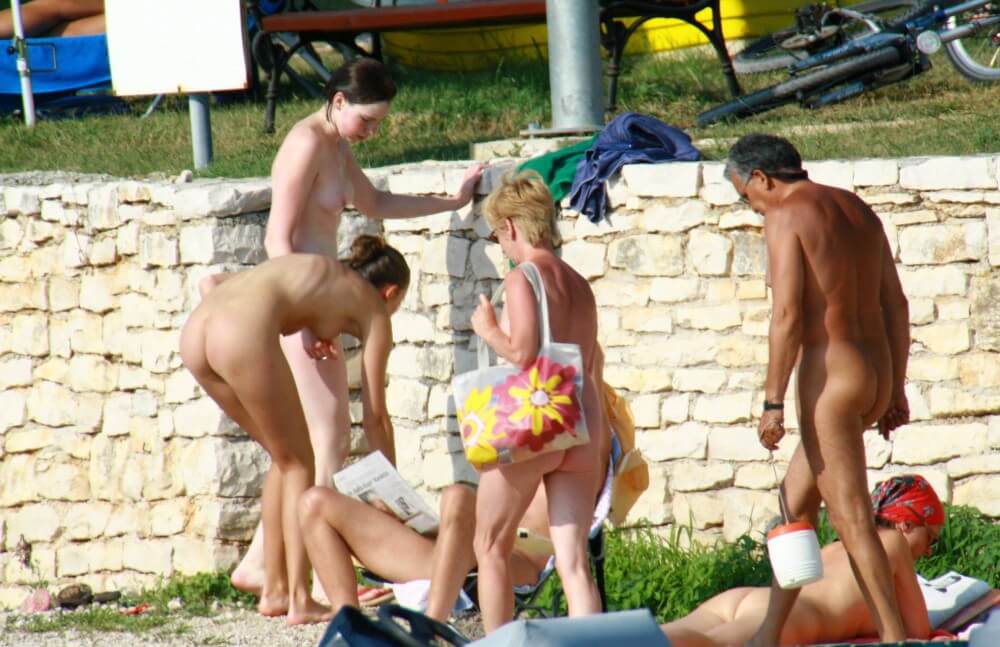 Nude Duet Girls Rail Climb Photo Set - Nudism encourages love for nature and oneself