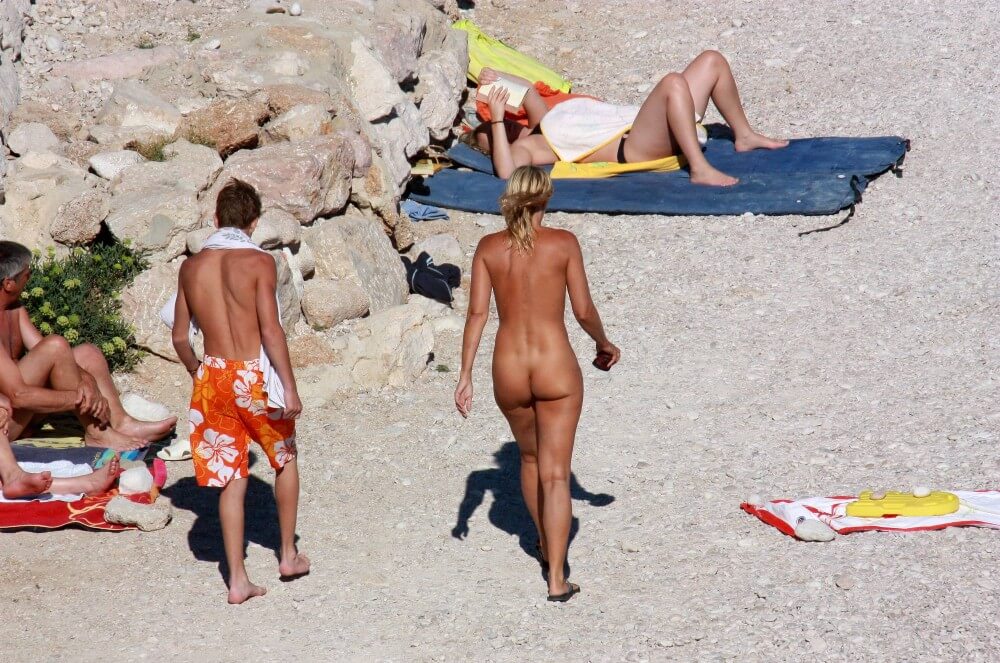European Beach Entrance pics - Simplicity and naturalness are valued in nudism