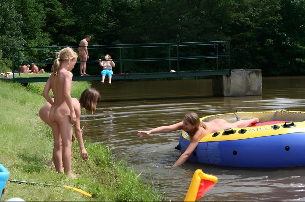 Naked Body gallery - Naturism and nudism value openness and sincerity