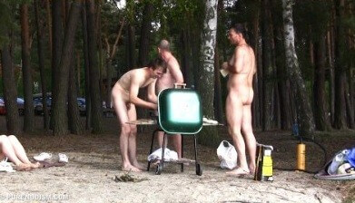 Naturist Sport Medley 2 - Naturism teaches us to accept ourselves and others without judgment