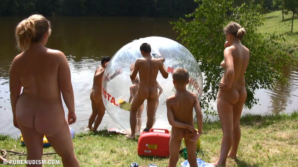 Aqua Nude Relaxation Full HD - Being oneself and accepting ones body as core principles of naturism and nudism