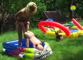 Naturist Freedom: Not only Skipping Ropes - Being yourself is part of nudism