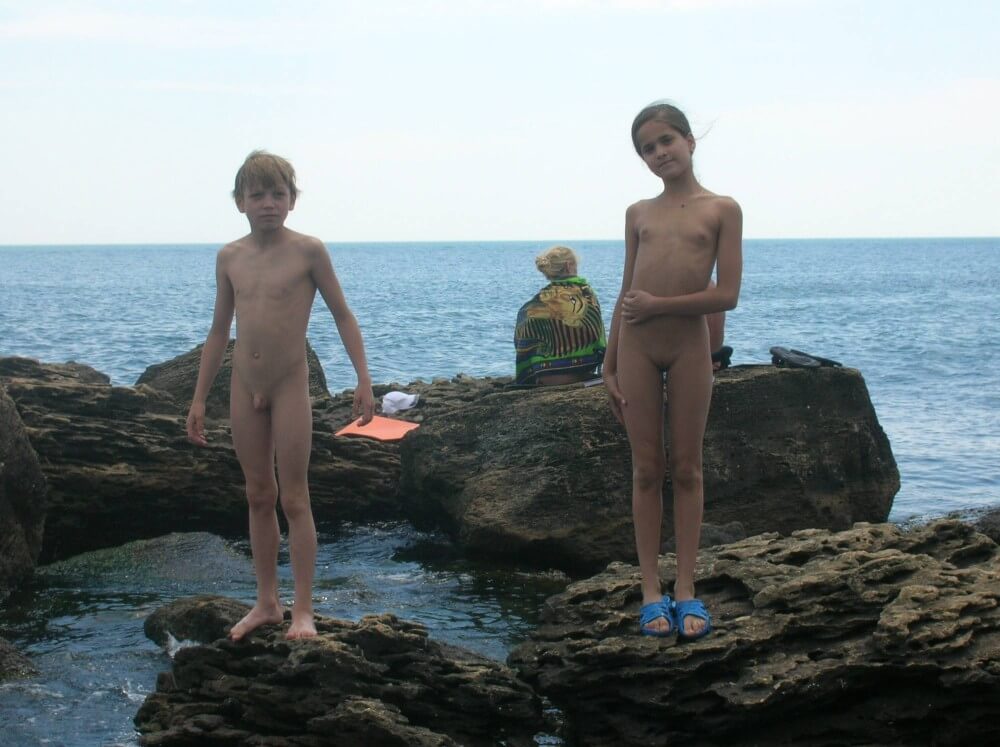 Beach Rocking Profile pics - Naturists live in harmony with nature