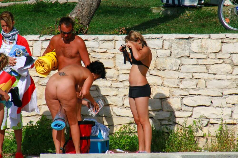 Ula FKK Sisters Day photo gallery - A nudist values inner balance and peace of mind