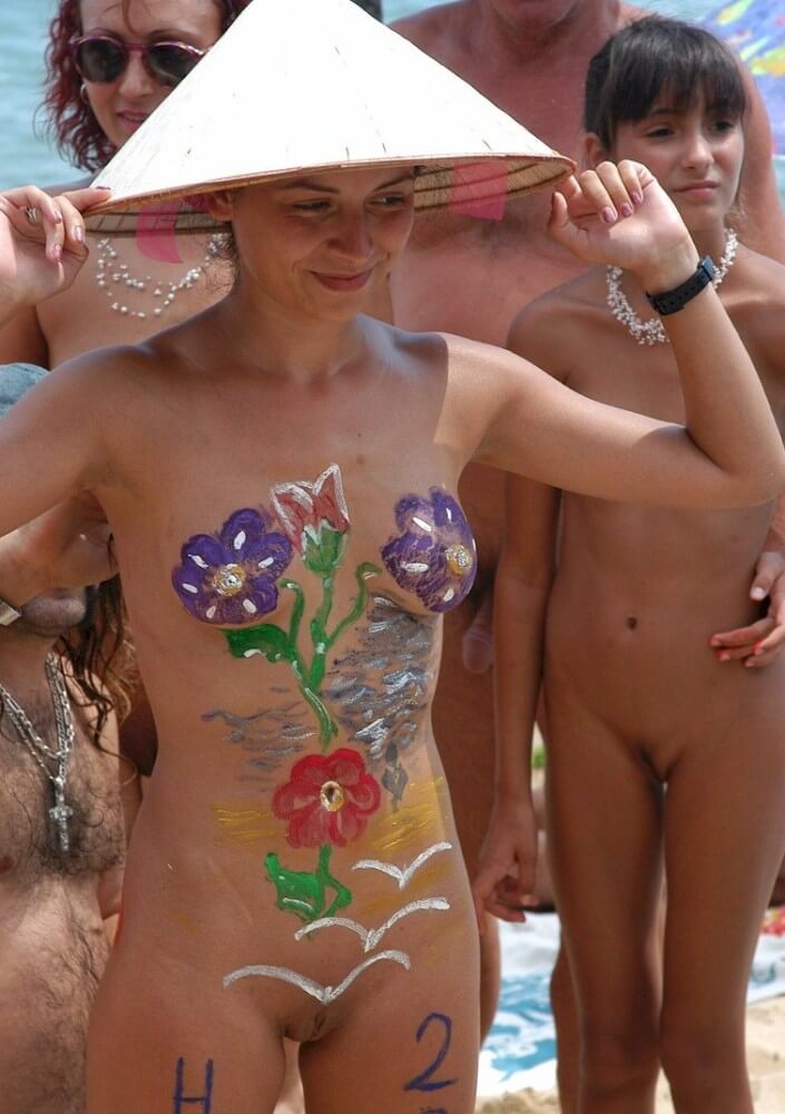 Nudist gathering on the beach video - Naturists love nature and the environment