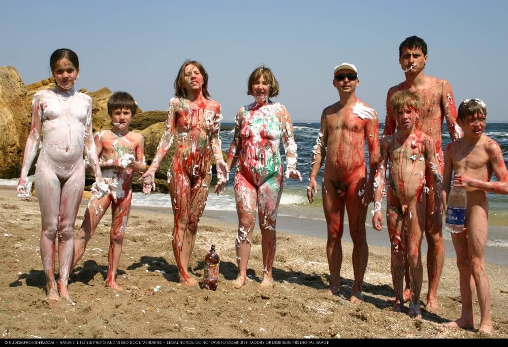 Naturism photo gallery # 58 - The Lifestyle of Naturism Supporters
