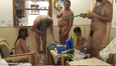 Pool jacuzzi and paints Full HD - This practice of going nude was embraced by the highest ranks of the aristocracy