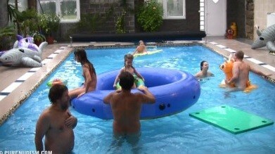 Piano pool and tennis Full HD - Nudity fosters the development of trust and sincere relationships
