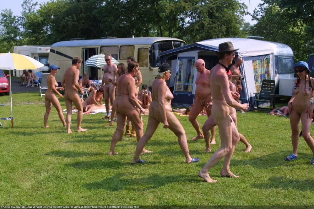 Naturism photo gallery # 53 - The underlying principle of nudism and naturism is the value of harmony and balance