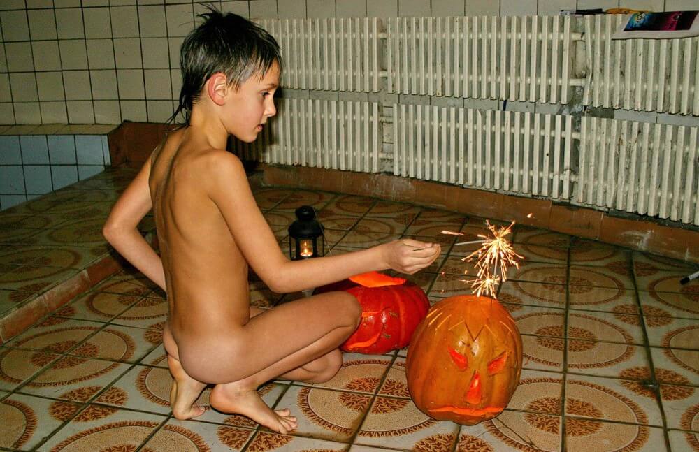 Naturism photo gallery # 20 - Overcoming Shame