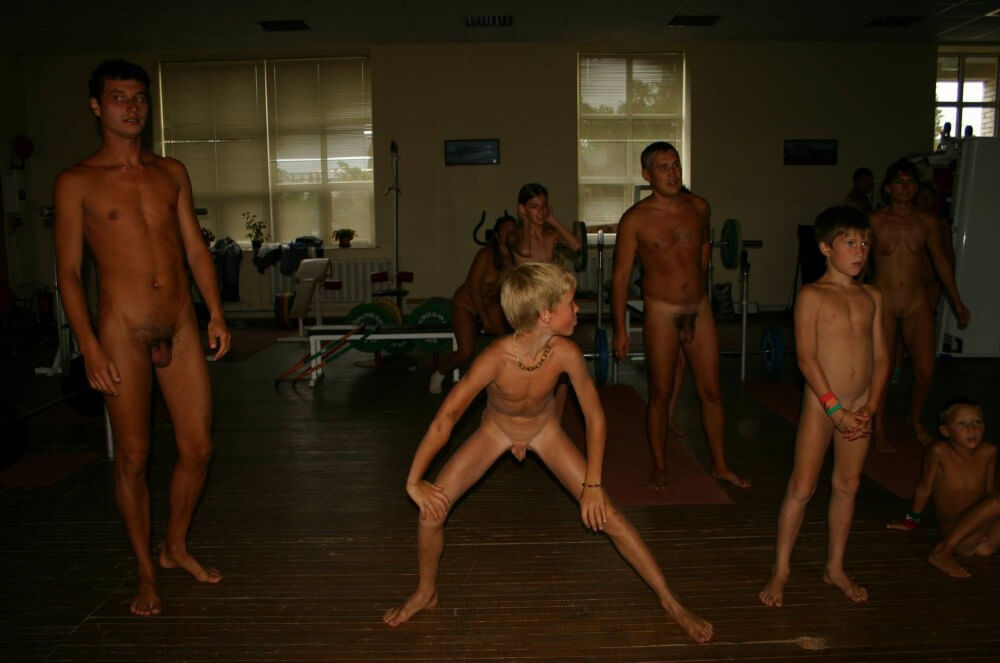 Family Gym Nudist Stretch pics - Nudism is freedom without limits