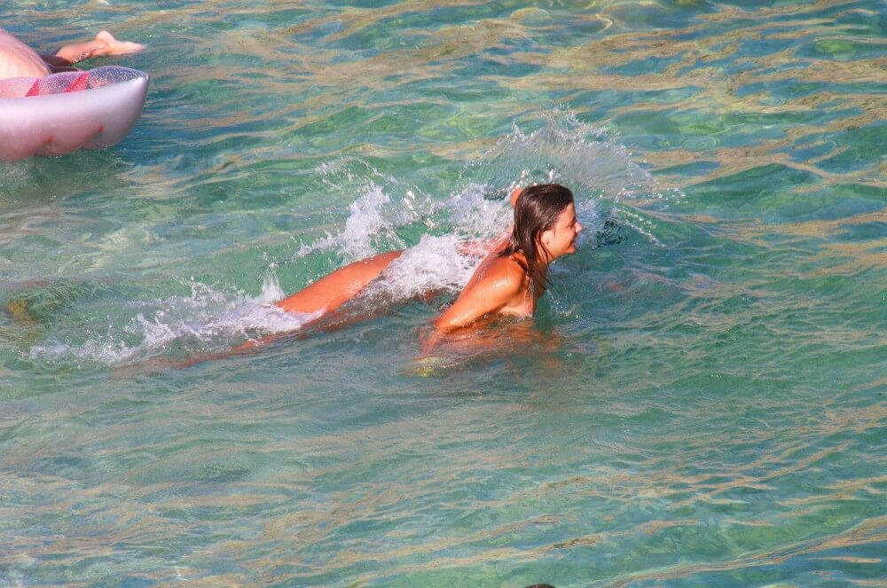 Ula FKK Teen Shore Run pics - Striving for harmony and peace of mind is the essence of naturism