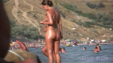 Candid HD Beach adventures Full HD - Admission Permitted Only in the Nude
