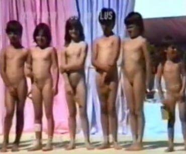 Eureka Funday 1988 video - Leaving the house in a state of complete nudity