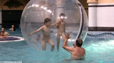 Aquatic Park Zone 1 - Taking Off Ones Clothes
